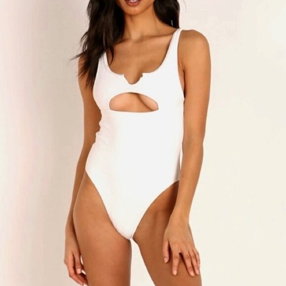 NEW Frankies Bikinis Swim Cody One Piece Bathing Suit White Vacation NWOT Medium - Picture 1 of 12